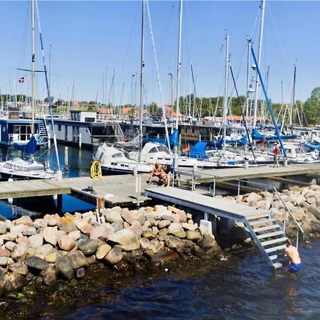 ホテル Hausboot-Lafe Flensburger Foerde Egernsund エクステリア 写真